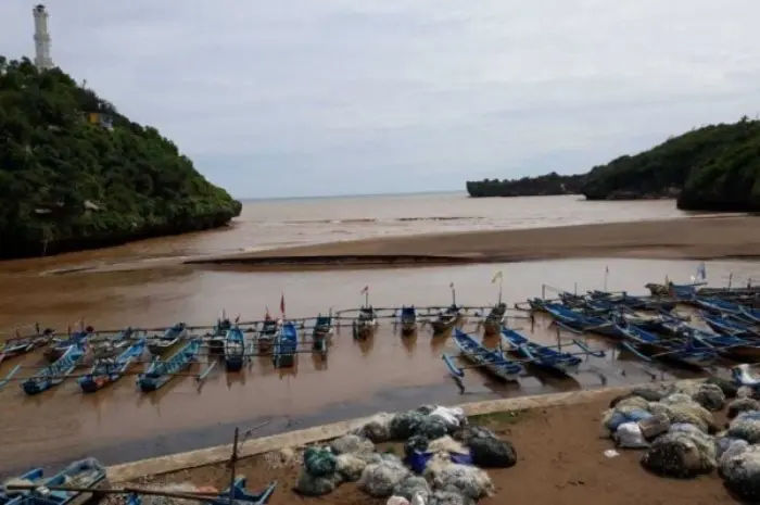 Baron Beach, an Exotic Beach Tourist Attraction in Jogja